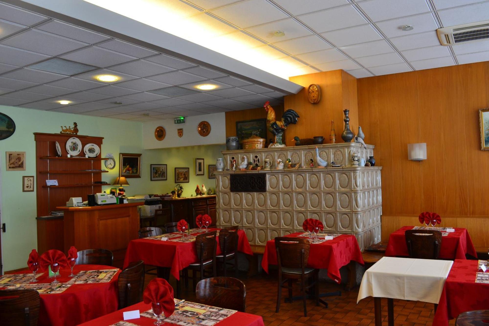 פולברסהיים Hotel Restaurant Niemerich מראה חיצוני תמונה